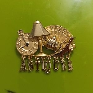 ANTIQUES PIN, VINTAGE STYLE.